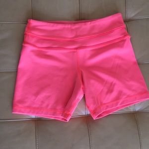 Lululemon groove short